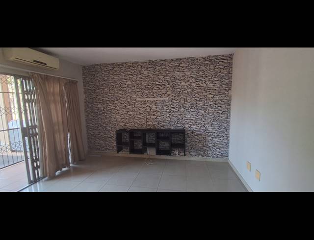 3 BEDROOM APARTMENT FOR SALE IN TONGAAT CENTRAL